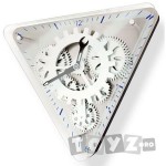 Fascinations Clocks: Ceas GearUp Triangle