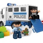 LEGO Camion politie din seria LEGO Duplo